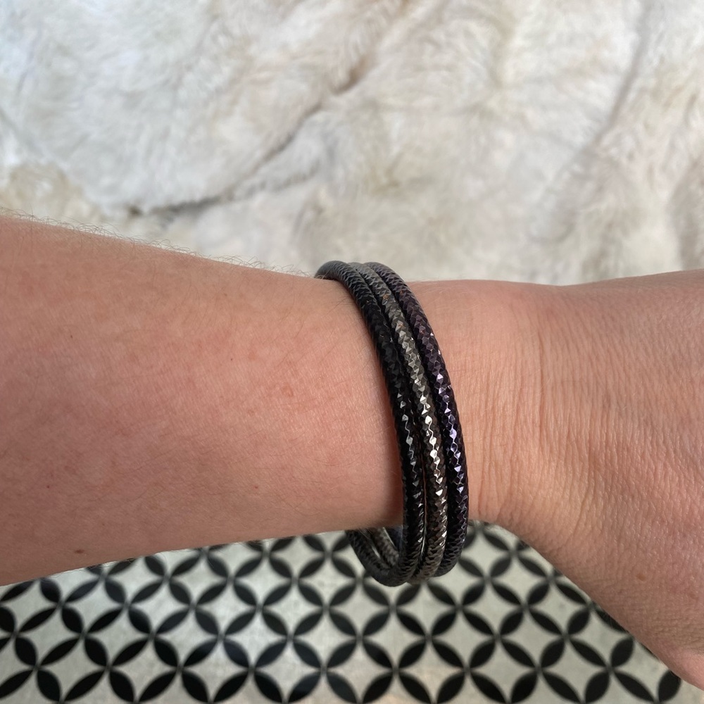 Diamond cut tri color bangles